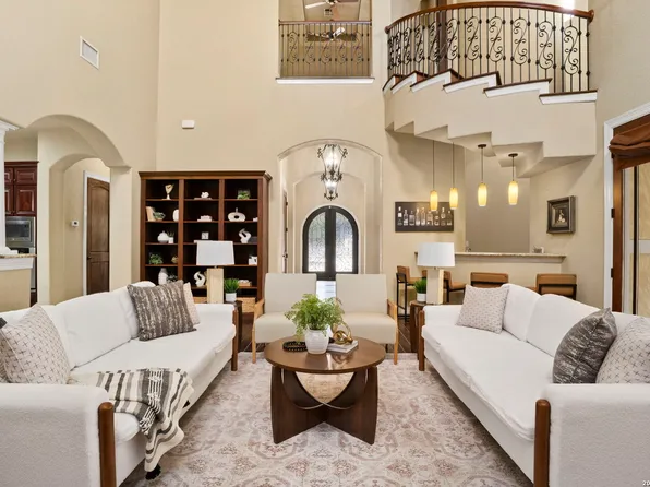 213 Chattington, Castle Hills, TX 78213