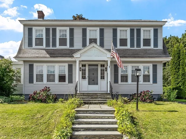 6 Academy Rd, Leominster, MA 01453