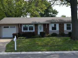 2324 Golfway St, Saint Charles, MO 63301