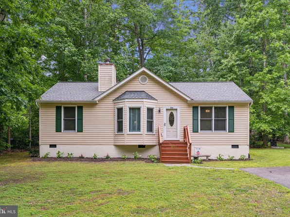 721 Canterbury Dr, Ruther Glen, VA 22546