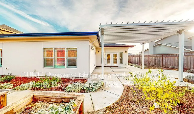 1949 San Salvador Dr — Photo 4
