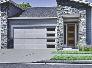 3111 NW Hidden Ridge Dr, Bend, OR 97703