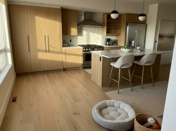 1812 51st St NW, Calgary, AB