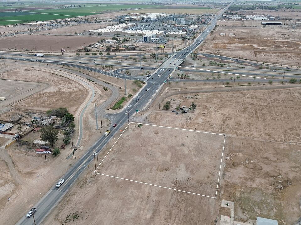 1st image of 1998 S Dogwood Rd