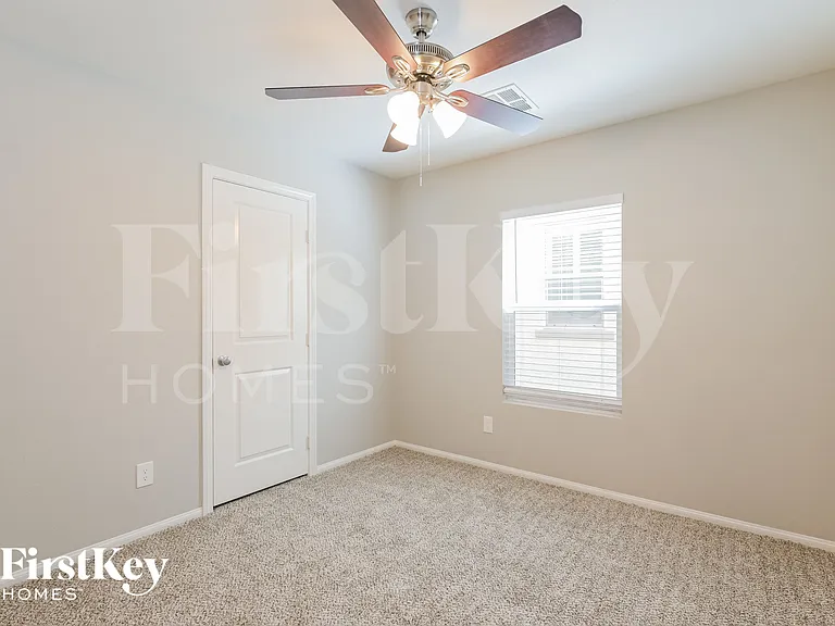 9312 Colinton Ct — Photo 10
