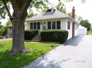 4104 Liberty Blvd, Westmont, IL