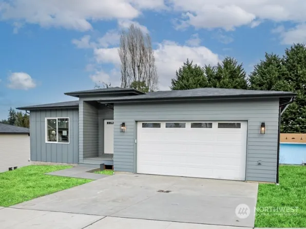 12032 1st Place SW, Burien, WA 98146