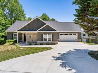 285 Warrior Dr, Kingsport, TN 37663