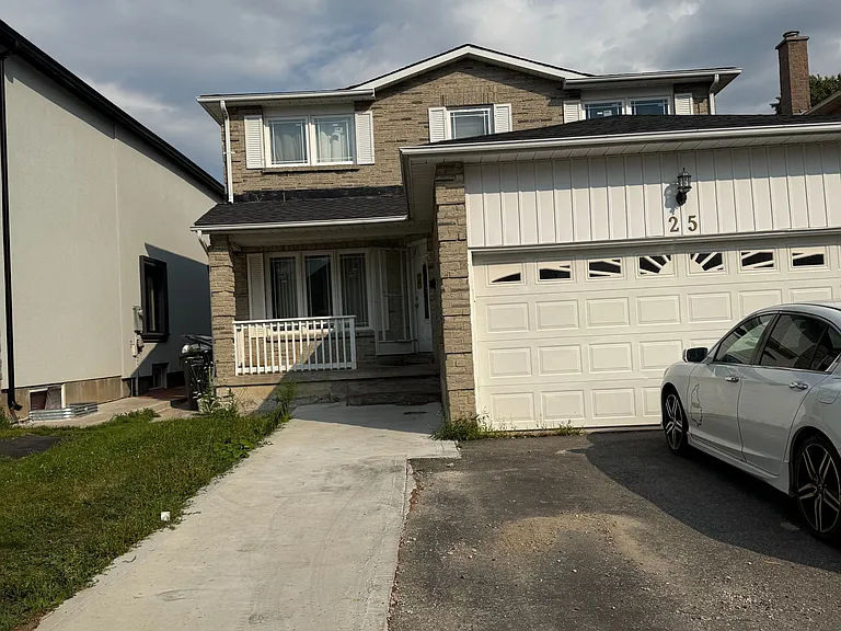 25 Clydesdale Cir #MAIN — Photo 2