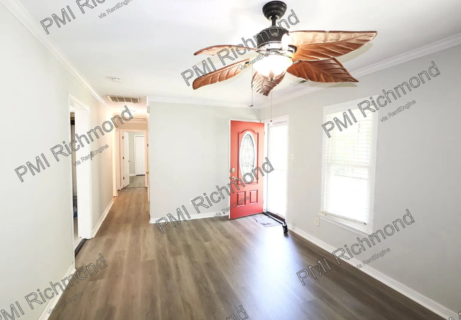 3 bed, 2.0 bath, 1100 sqft, $1,970 — Photo 3
