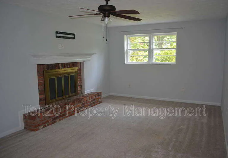 1815 Marilon Dr — Photo 30