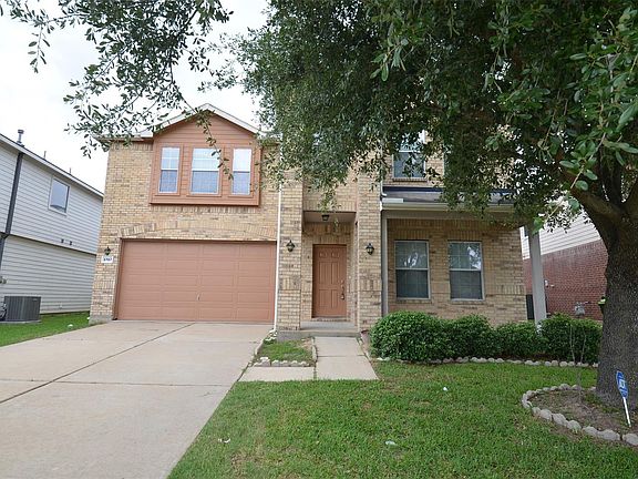 2nd image of 2707 Roaring Oaks Ln
