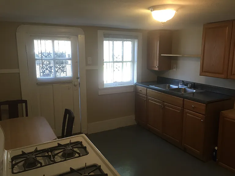 5000 Loyola Ave — Photo 12