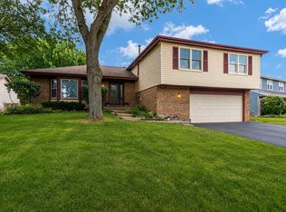 1434 Coral Reef Way, Lake Zurich, IL 60047