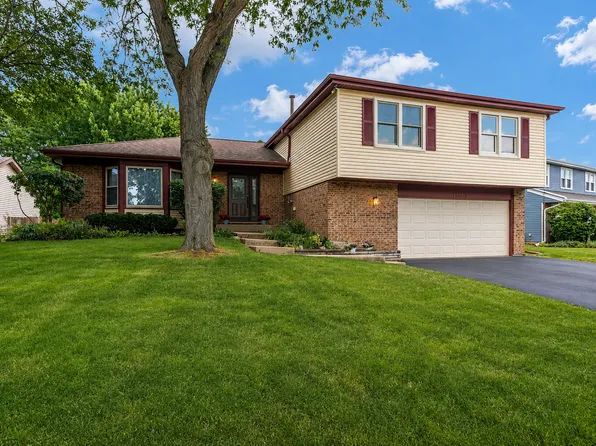 1434 Coral Reef Way, Lake Zurich, IL 60047