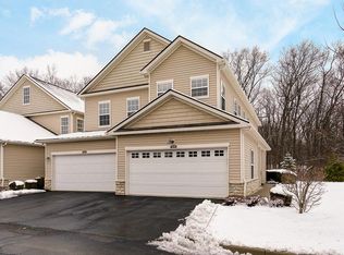 9158 Scenic View Cir, Columbus, OH 43240