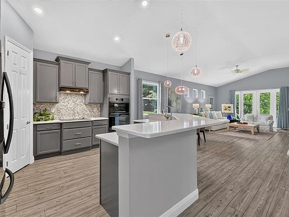 3rd image of 8220 BRIDGEPORT BAY CIRCLE
