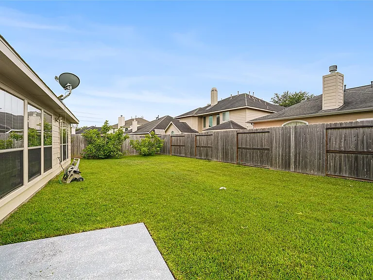 2310 Shadow Canyon Ct — Photo 26