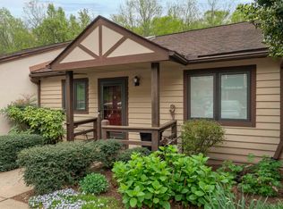 1303 Branchlands Dr, Charlottesville, VA 22901