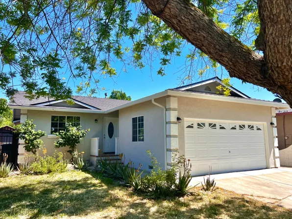 154 Brook Hollow Dr, Patterson, CA 95363