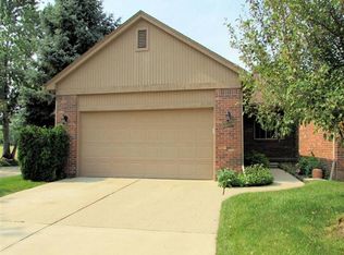 3520 Rose Cir, Trenton, MI 48183