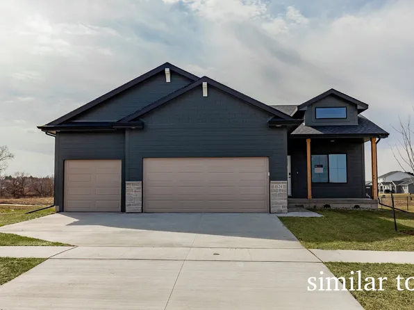 16607 Deerview Dr, Urbandale, IA 50323
