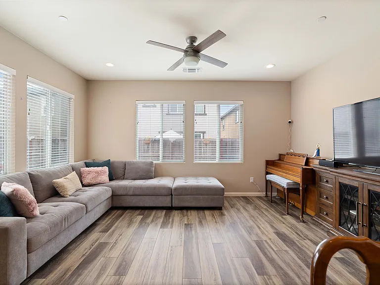 1533 Keats Pl — Photo 3