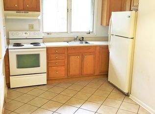 91 W Sand Lake Rd APT 2B, Wynantskill, NY 12198