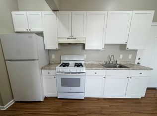 20 High St APT 6, Lynn, MA 01902