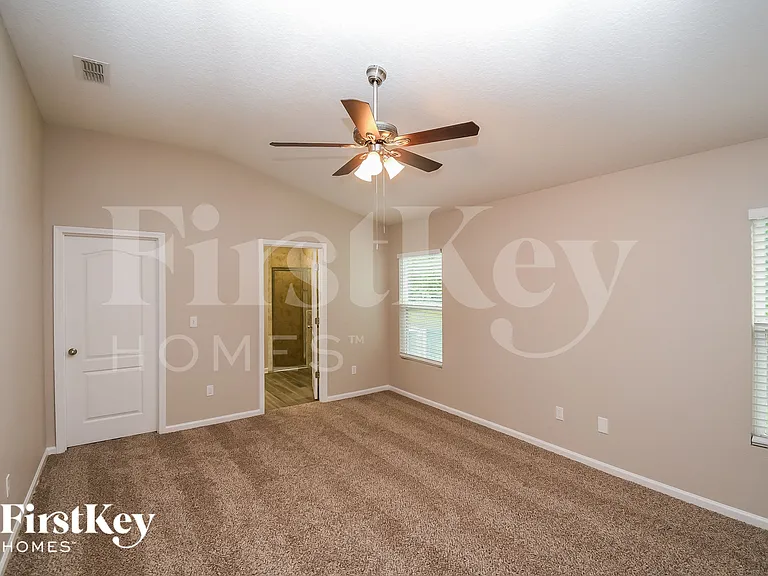 1044 Mayfair Creek Ct — Photo 8