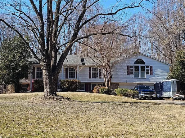 162 Three Rivers Rd, Harwood, MD 20776