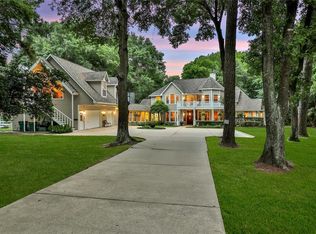 9424 Lake Conroe Dr, Conroe, TX 77304