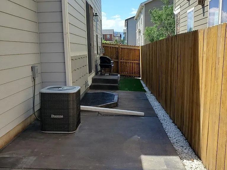 6977 Isabell Ln — Photo 18