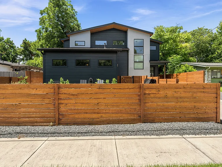 4801 Munson St — Photo 2