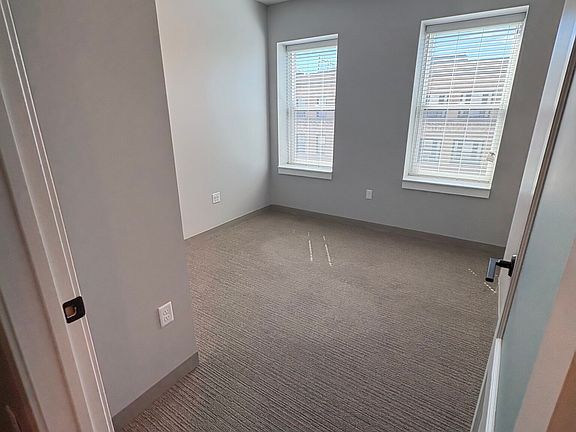 5th image of 108 Hemenway St #203
