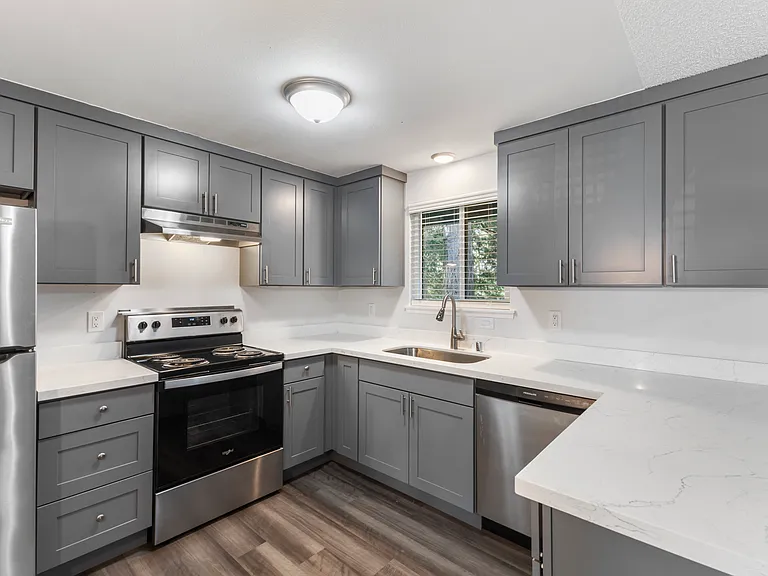 Redondo Ridge Townhomes — Photo 11