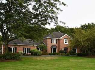 26525 N Countryside Lake Dr, Mundelein, IL