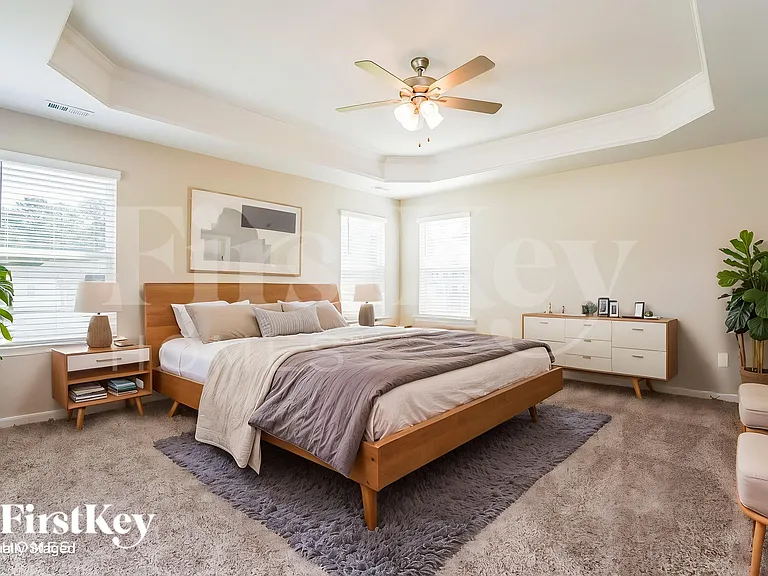 355 Streamliner Blvd — Photo 11