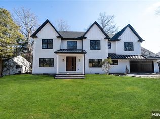 196 Raymond St, Hillsdale, NJ 07642