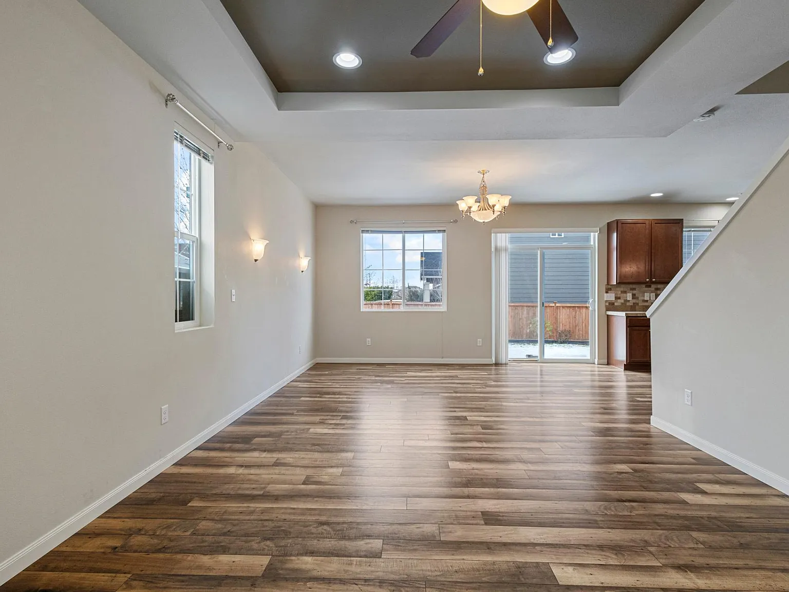 5463 Razor Peak Dr — Photo 4