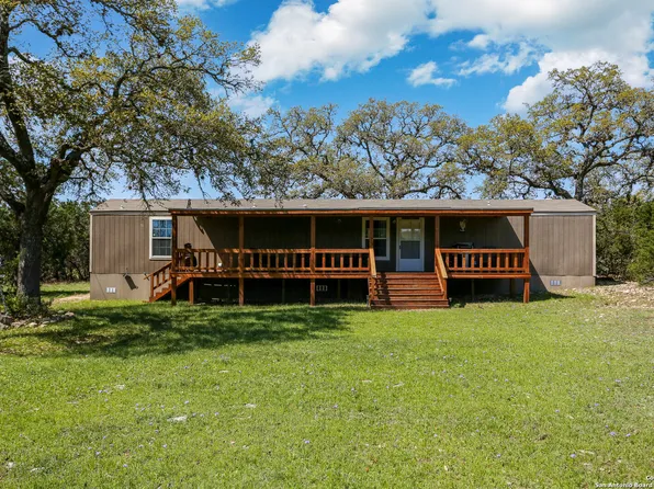 158 Private Road 1511, Bandera, TX 78003