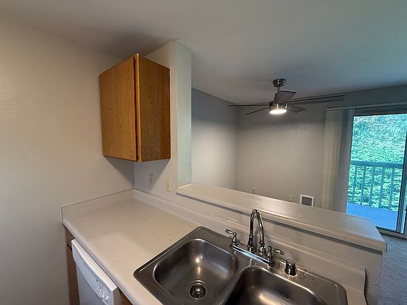5th image of 5210 168th St SW #20