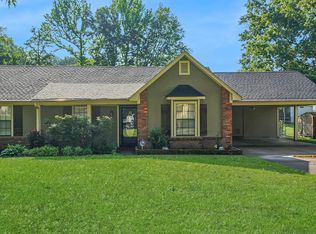 6088 Chickasaw Dr, Olive Branch, MS 38654