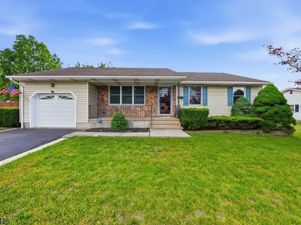 5 N 13Th Ave, Manville Boro, NJ 08835