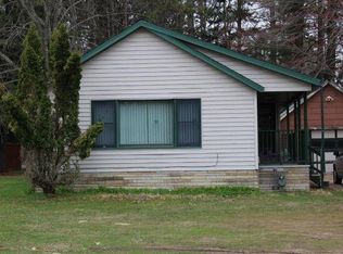 3755 Country Dr, Rhinelander, WI 54501