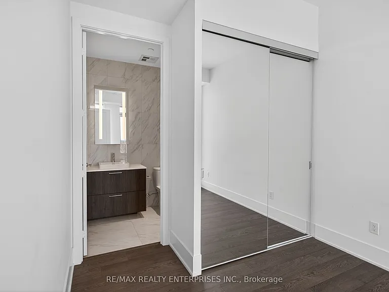 470 Front St W #2306 — Photo 20