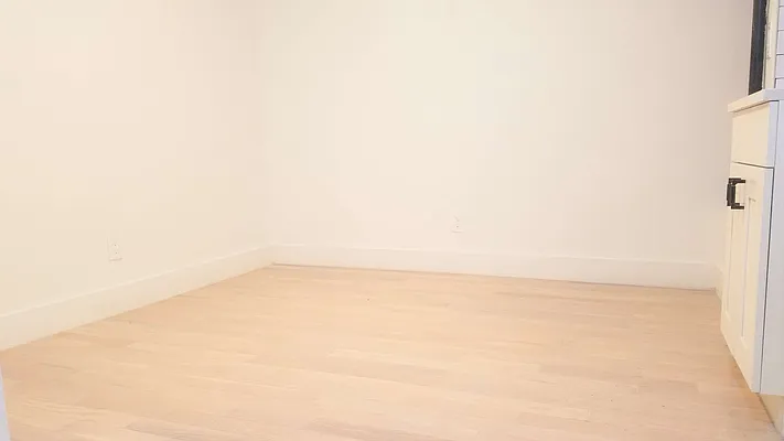 Rented by Bruma Realty LLC | media 36