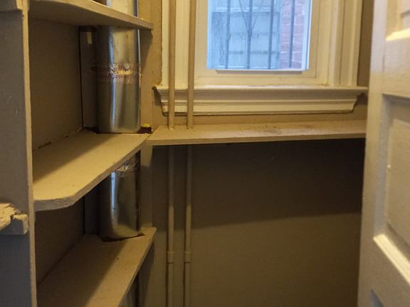 3rd image of 519 Sanford Pl