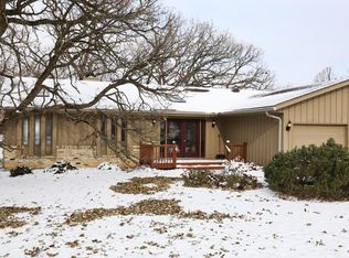 W328S8063 S Oak Tree Dr, Mukwonago, WI 53149