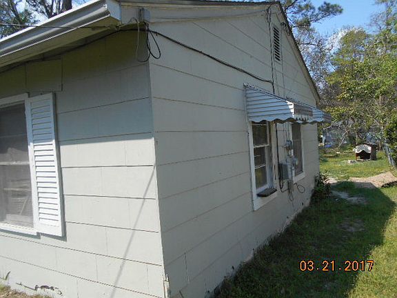 3rd image of 802 E Brookwood Dr